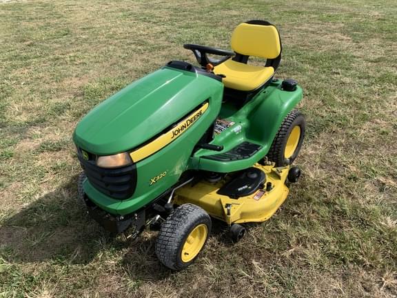 Image of John Deere X320 Primary image