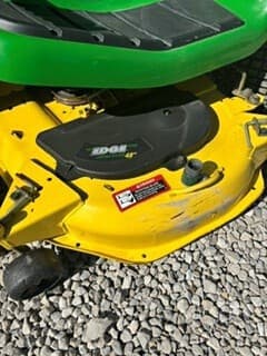 Image of John Deere X320 equipment image 4