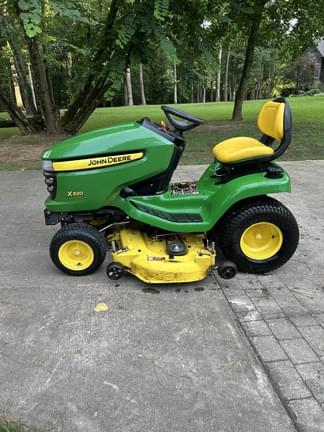 Image of John Deere X320 equipment image 1