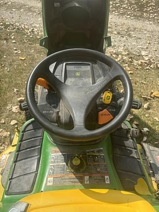 Image of John Deere X320 equipment image 2