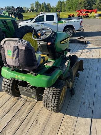 Image of John Deere X324 equipment image 4
