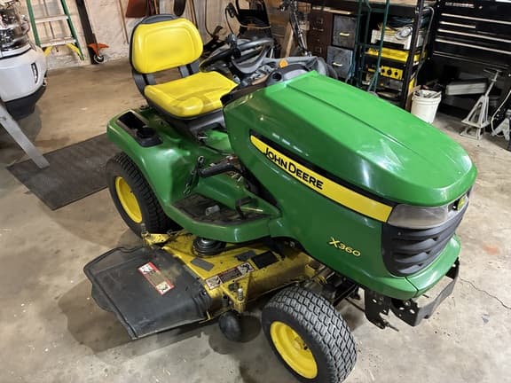 Image of John Deere X360 equipment image 1