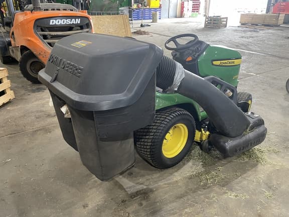Image of John Deere X500 equipment image 4