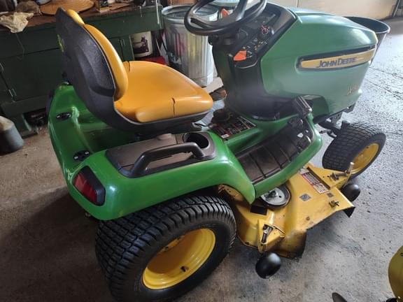 Image of John Deere X500 equipment image 1