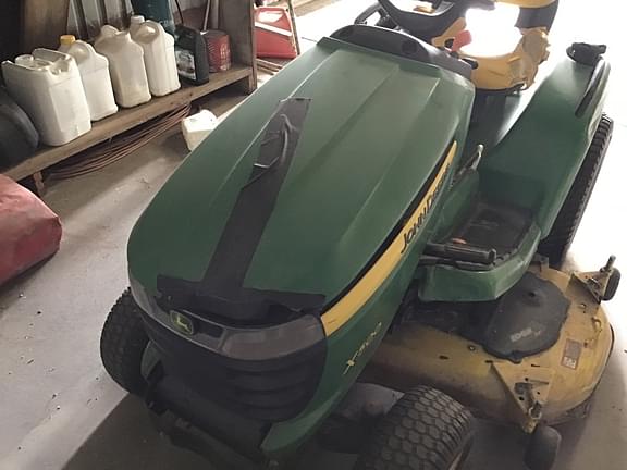 Image of John Deere X500 equipment image 1