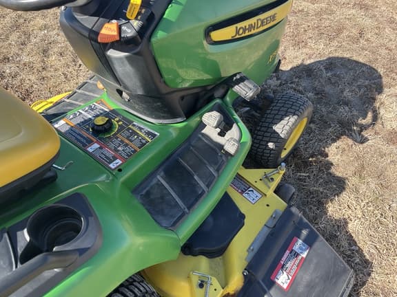 Image of John Deere X500 equipment image 3