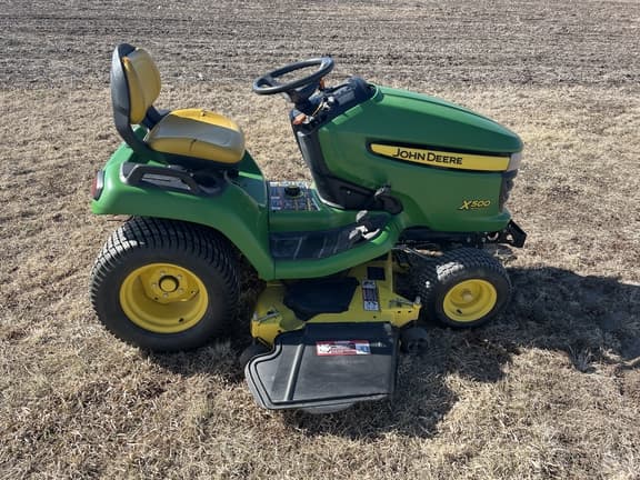 Image of John Deere X500 equipment image 1