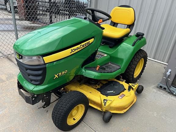 Image of John Deere X530 equipment image 1