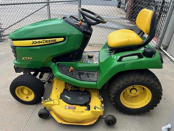 Image of John Deere X530 equipment image 2