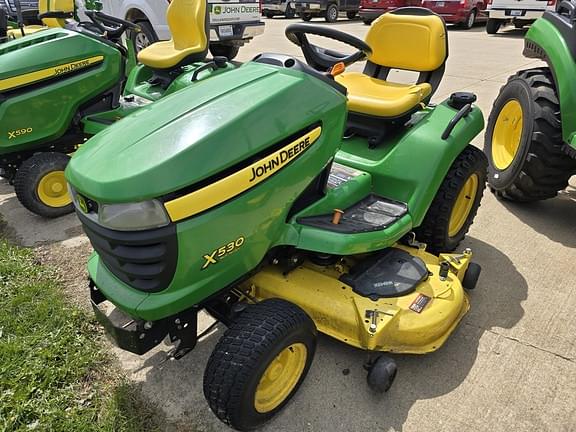 Image of John Deere X530 equipment image 3