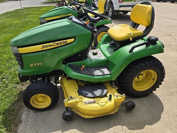 Image of John Deere X530 equipment image 4