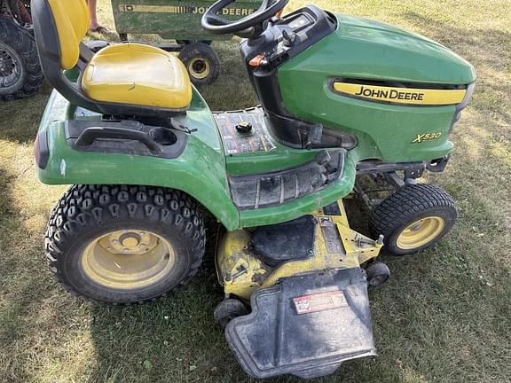Image of John Deere X530 equipment image 1