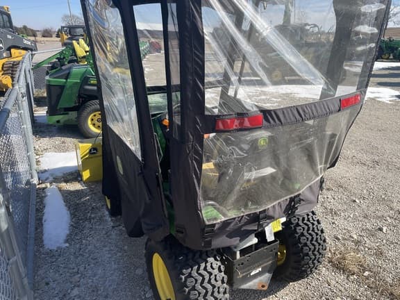 Image of John Deere X530 equipment image 3