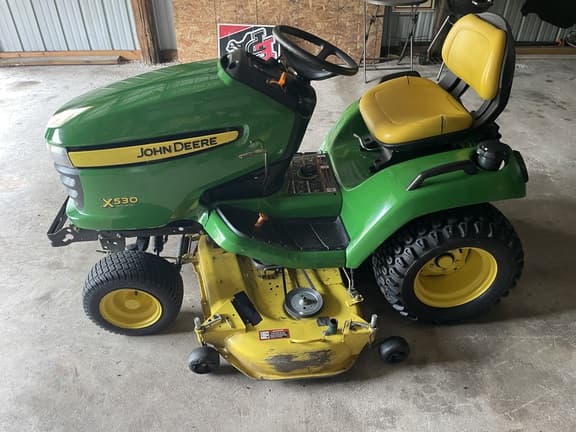 Image of John Deere X530 equipment image 4