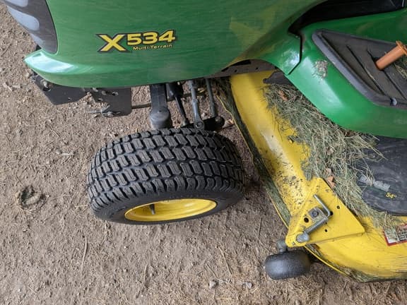 Image of John Deere X534 equipment image 3