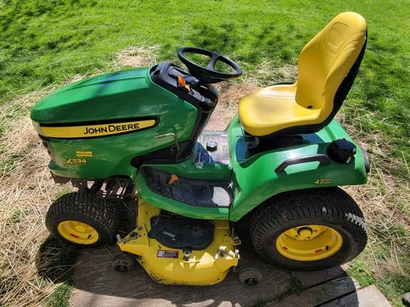Main image John Deere X534