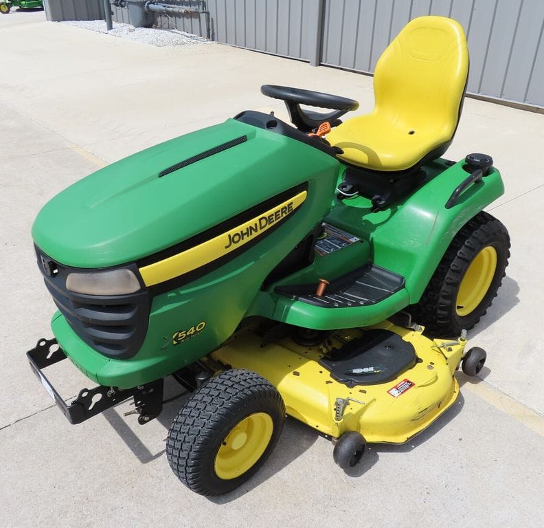 Main image John Deere X540