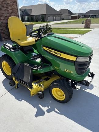 Main image John Deere X540