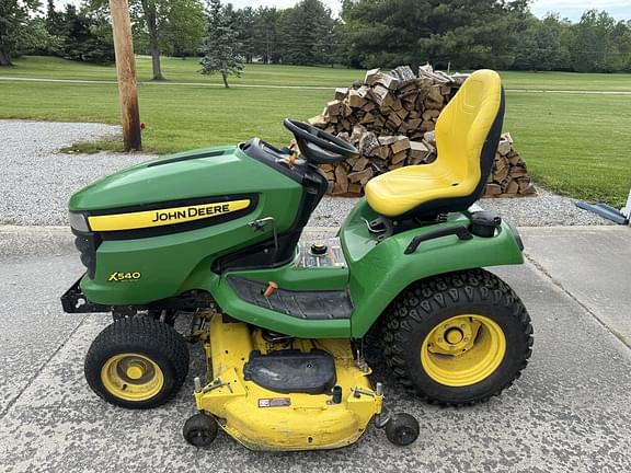 Image of John Deere X540 equipment image 2