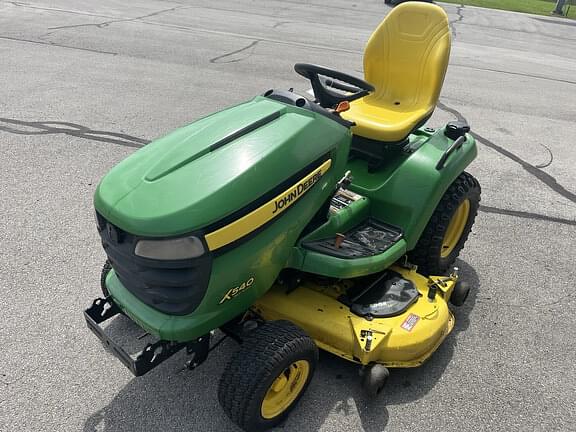 Image of John Deere X540 equipment image 3