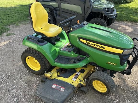 Image of John Deere X540 equipment image 4