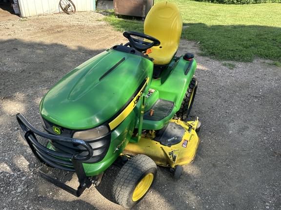 Image of John Deere X540 equipment image 1