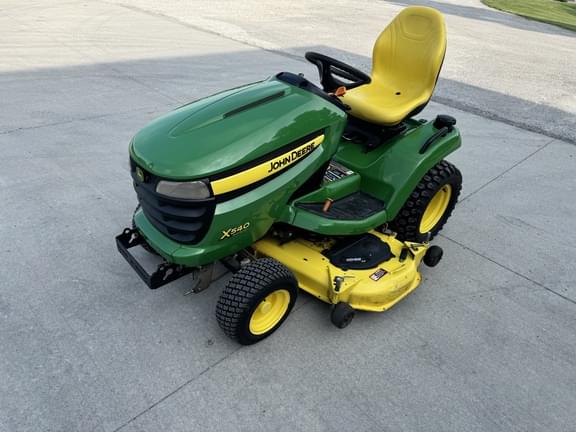 Image of John Deere X540 Primary image