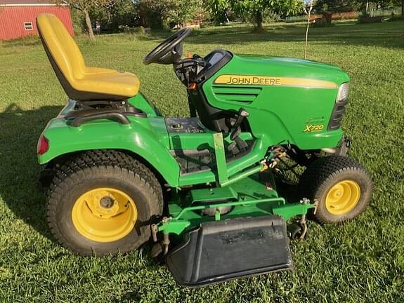 Image of John Deere X720 Primary image