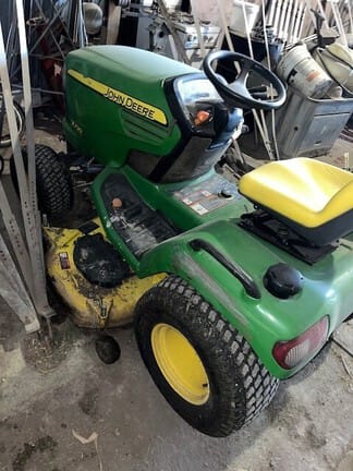 2012 John Deere X720 Equipment Image0