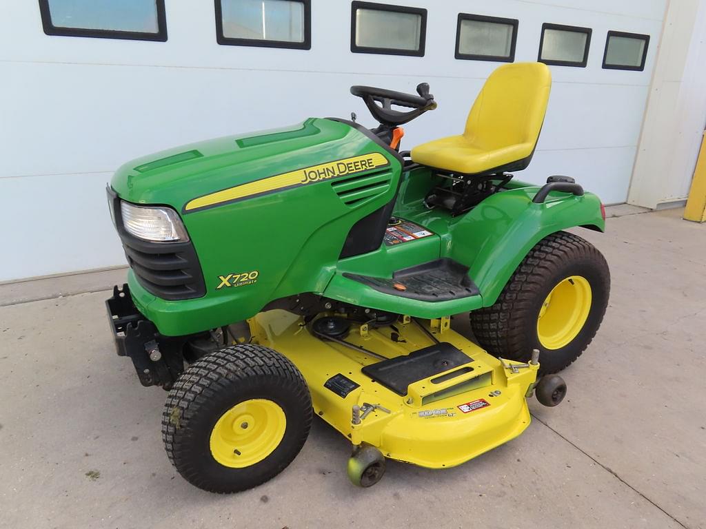 Image of John Deere X720 Primary image