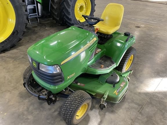 Main image John Deere X720