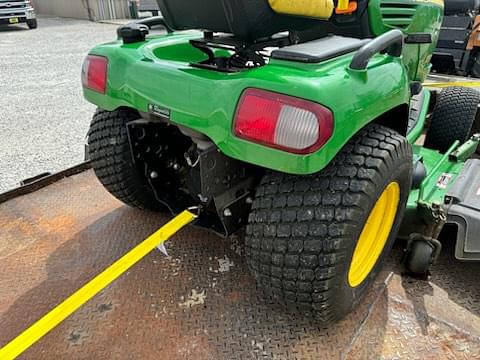 Image of John Deere X720 equipment image 3