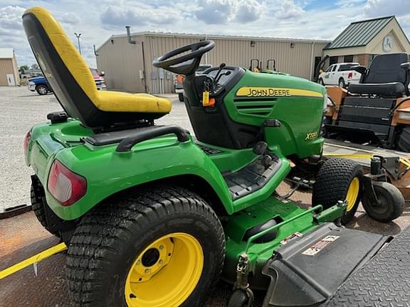 Image of John Deere X720 equipment image 2