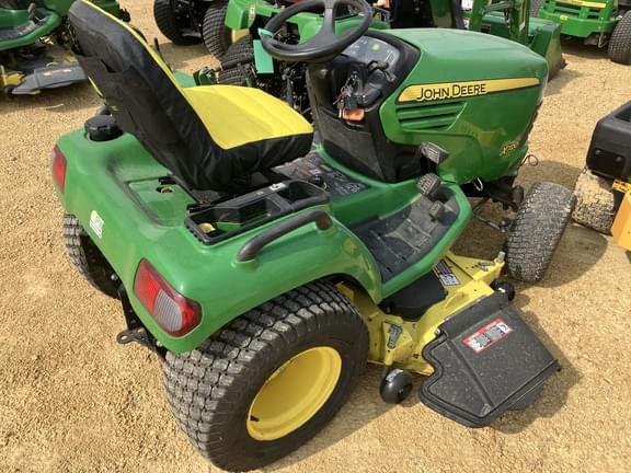 Image of John Deere X720 equipment image 3