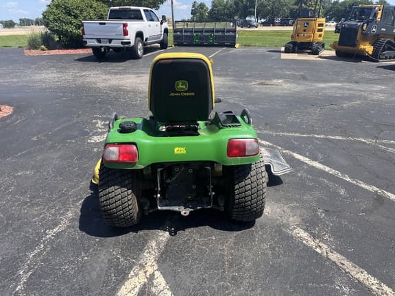 Image of John Deere X724 equipment image 2