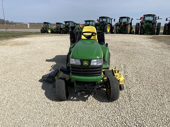 Image of John Deere X724 equipment image 1