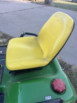 Image of John Deere X740 equipment image 4