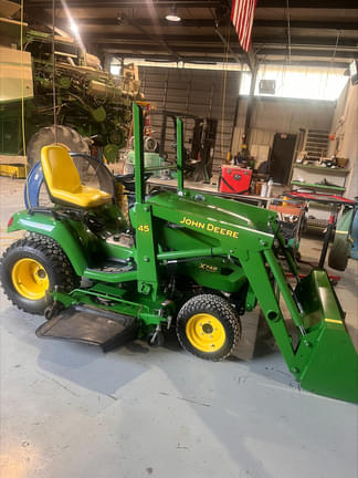 Main image John Deere X748