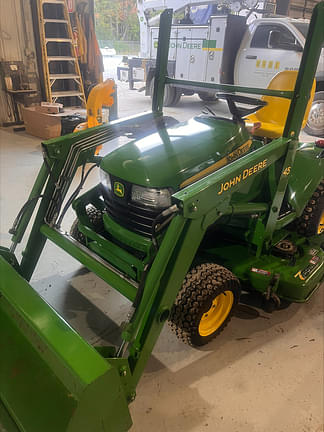 Image of John Deere X748 equipment image 2