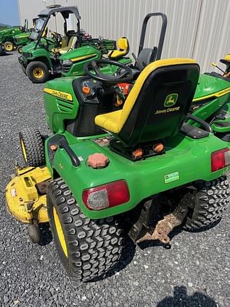 Image of John Deere X748 equipment image 1