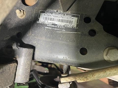 Image of John Deere X748 equipment image 2