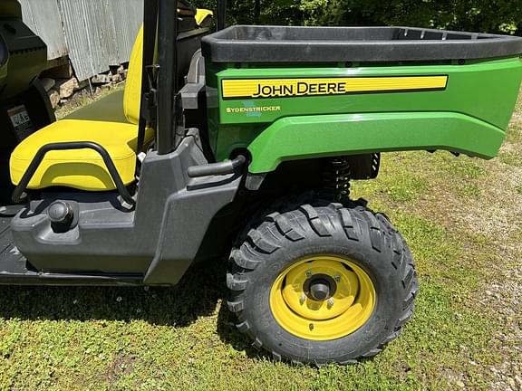 Image of John Deere XUV 550 equipment image 1
