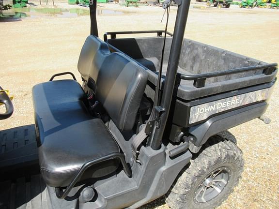 Image of John Deere XUV 550 equipment image 4