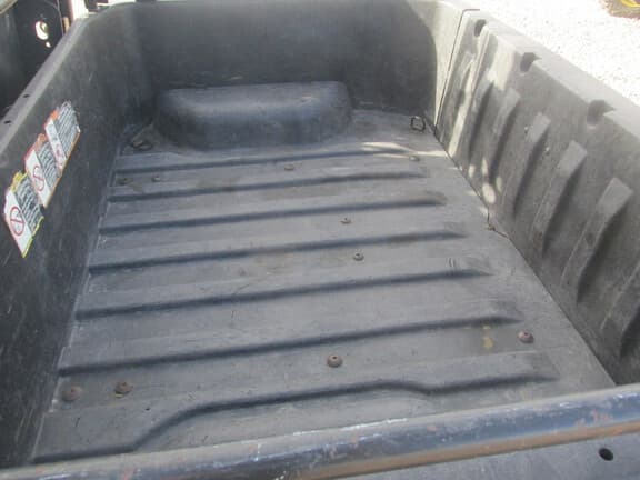 Image of John Deere XUV 550 S4 equipment image 2