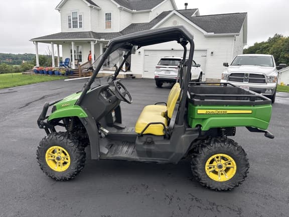 Image of John Deere XUV 550 equipment image 1