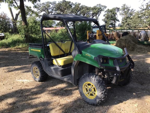 Image of John Deere XUV 550 equipment image 4