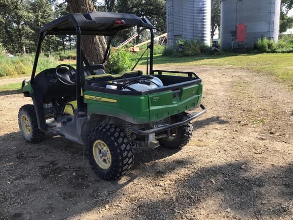 Image of John Deere XUV 550 equipment image 3