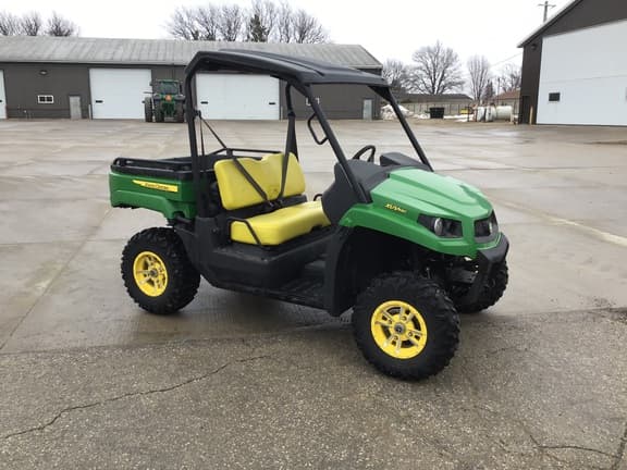 Image of John Deere XUV 550 equipment image 3