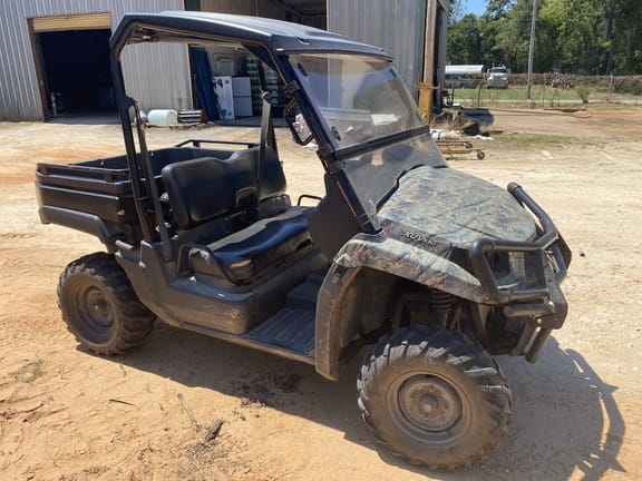 2012 John Deere XUV 550 Equipment Image0