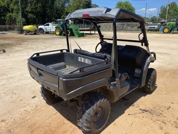 Image of John Deere XUV 550 equipment image 1
